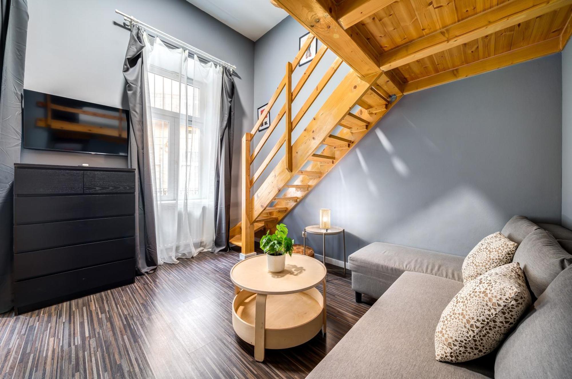 Oktogon Four Residence Budapest Luaran gambar